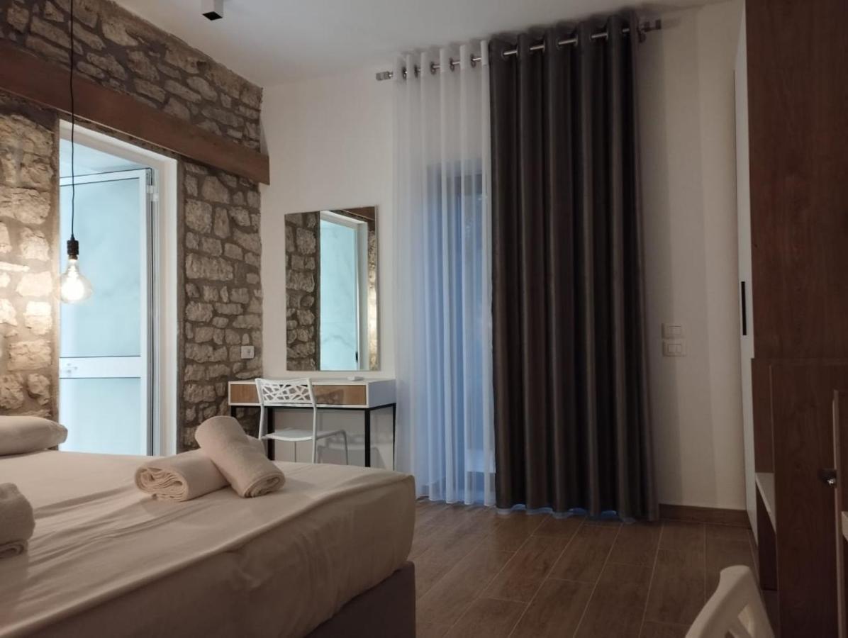 סרנדה Comfort Guest Rooms Vila Hm מראה חיצוני תמונה