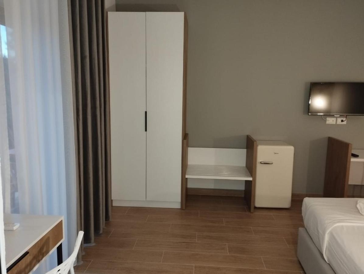 סרנדה Comfort Guest Rooms Vila Hm מראה חיצוני תמונה