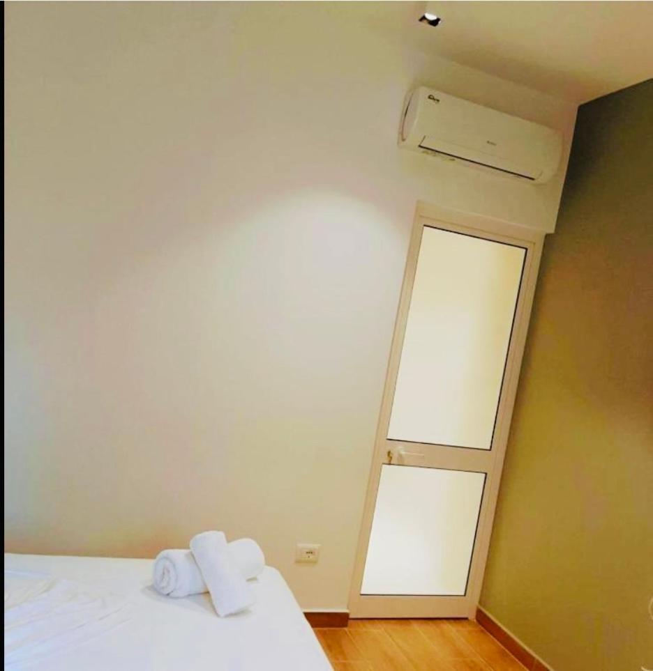 סרנדה Comfort Guest Rooms Vila Hm מראה חיצוני תמונה