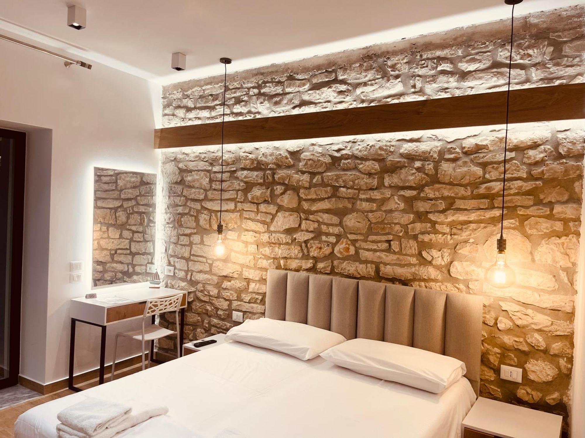 סרנדה Comfort Guest Rooms Vila Hm מראה חיצוני תמונה