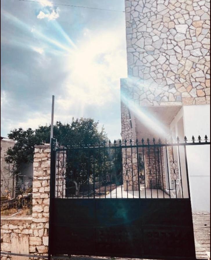 סרנדה Comfort Guest Rooms Vila Hm מראה חיצוני תמונה