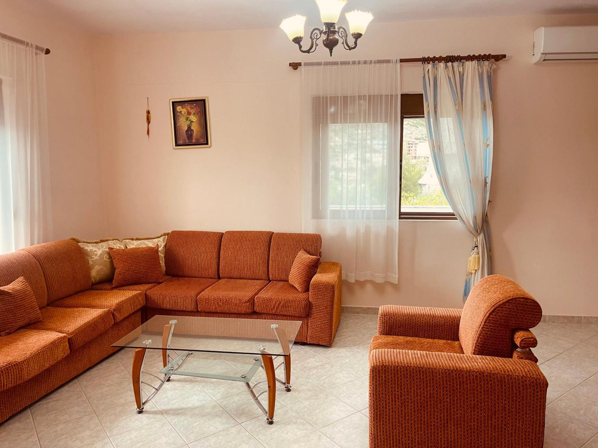 סרנדה Comfort Guest Rooms Vila Hm מראה חיצוני תמונה