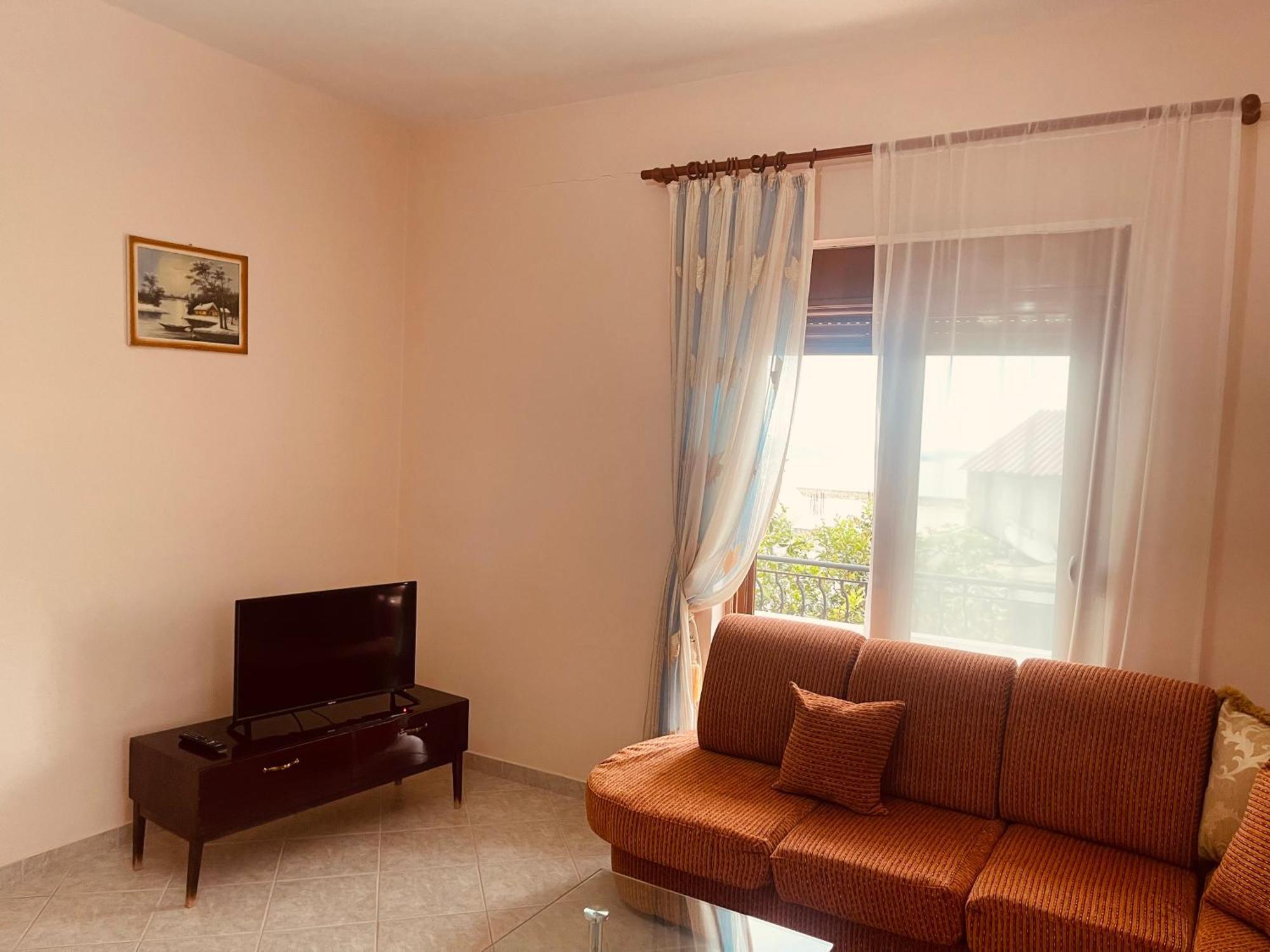 סרנדה Comfort Guest Rooms Vila Hm מראה חיצוני תמונה