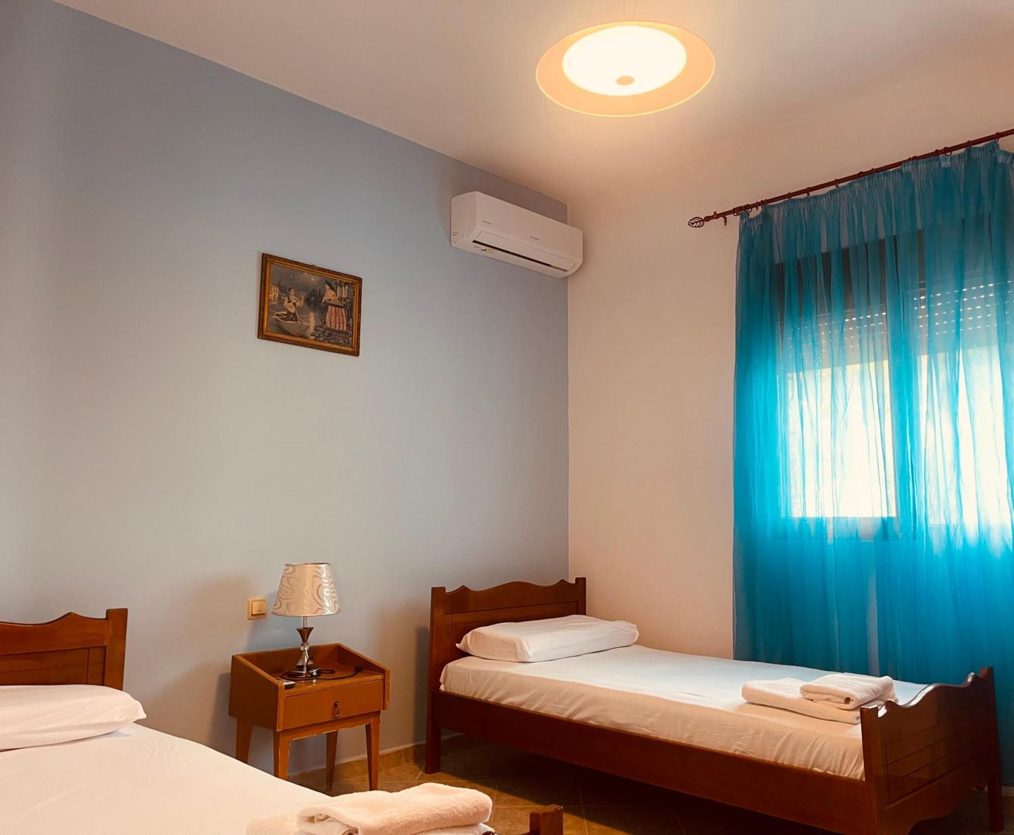 סרנדה Comfort Guest Rooms Vila Hm מראה חיצוני תמונה