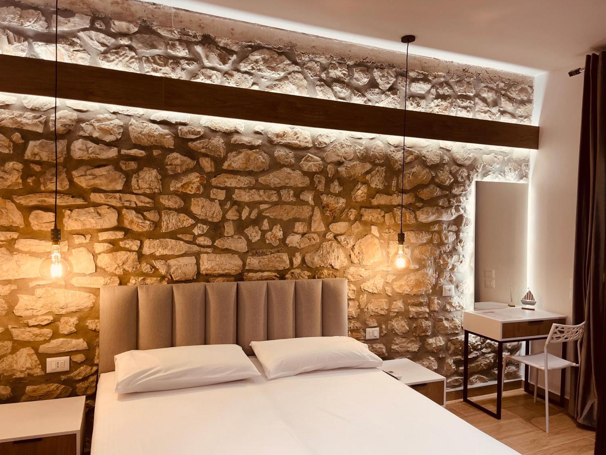 סרנדה Comfort Guest Rooms Vila Hm מראה חיצוני תמונה